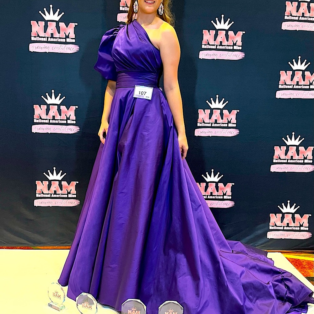 Elegant Tarik Ediz Purple Prom or Pageant Formal 98098